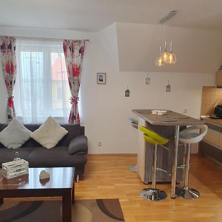 Smiley Apartment Sibiu Esterno foto