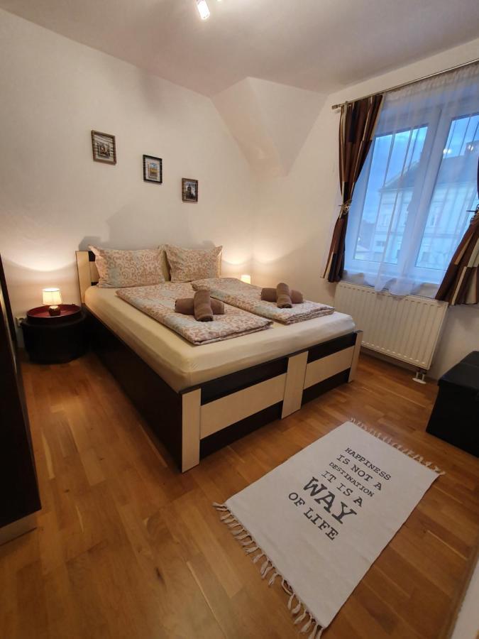 Smiley Apartment Sibiu Esterno foto