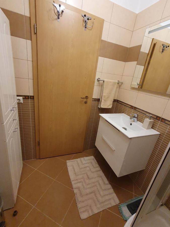 Smiley Apartment Sibiu Esterno foto