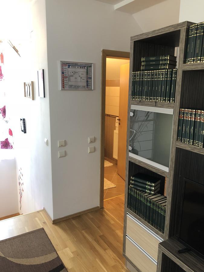 Smiley Apartment Sibiu Esterno foto